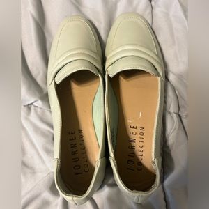 Journee Collection Sage Loafers Size 8